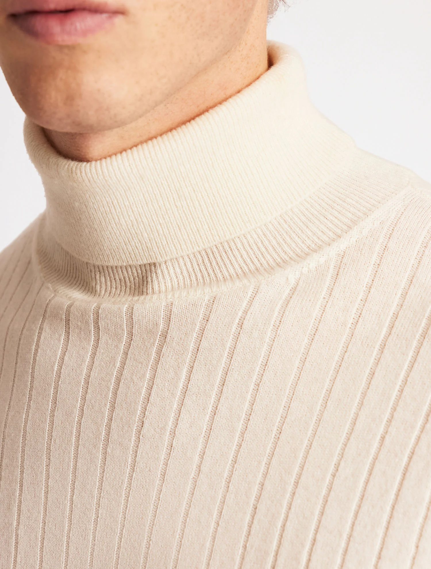 PULL ARMAND - Image 4