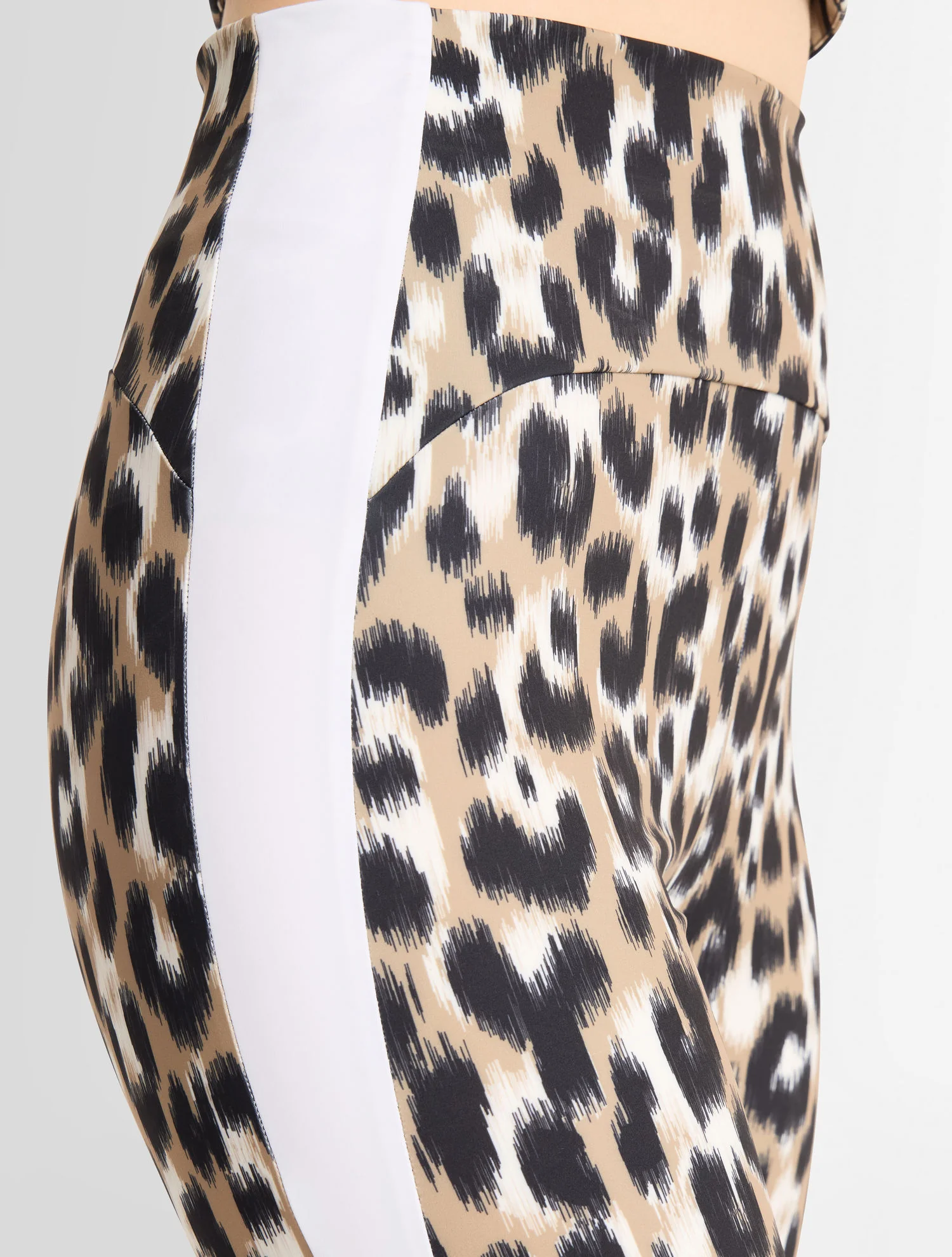 SHORT BIARRO LEO - Image 4